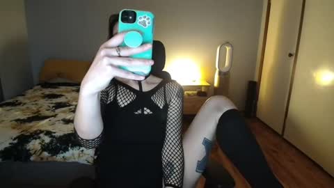 Snapshot of misscarmilla444 chatting on September 29, 2025, 3:22 am MissCarmilla444 online show from September 29, 2025, 3:22 am