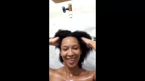 Donna di Diamanti online show from April 21, 2026, 2:56 pm