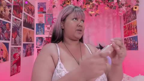 Snapshot of misscurvytop chatting on February 14, 2026, 11:01 pm Vane online show from February 14, 2026, 11:01 pm