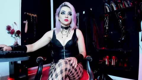 Snapshot of missdarklady chatting on February 27, 2025, 11:15 pm Missdarklady online show from February 27, 2025, 11:15 pm