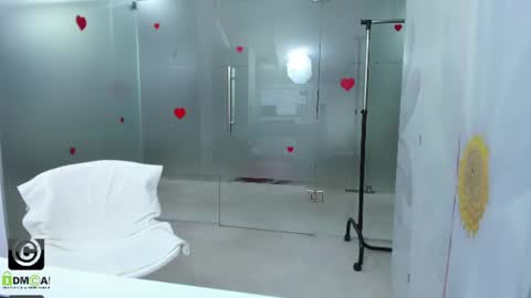 Snapshot of missdominna chatting on June 11, 2026, 2:53 am Miss Domina online show from June 11, 2026, 2:53 am