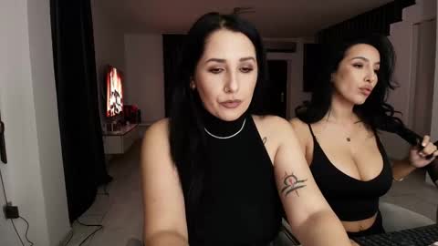 Miss online show from November 22, 2025, 11:04 pm