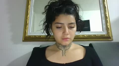 Snapshot of misselii chatting on February 24, 2025, 11:41 pm melodie online show from February 24, 2025, 11:41 pm