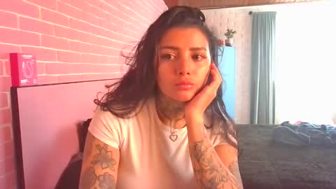 Snapshot of misselii chatting on September 18, 2025, 6:54 pm melodie online show from September 18, 2025, 6:54 pm