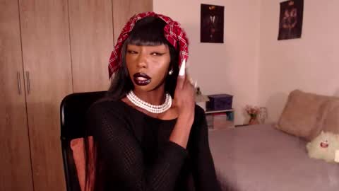 Emilie Diaz online show from December 3, 2025, 11:14 pm