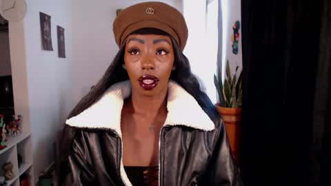 Emilie Diaz online show from April 7, 2026, 4:18 pm