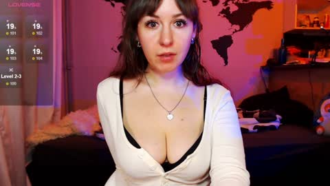 Snapshot of missgenevaonceagain chatting on December 1, 2024, 7:25 pm G online show from December 1, 2024, 7:25 pm