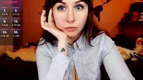 Snapshot of missgenevaonceagain chatting on March 12, 2025, 10:17 pm G online show from March 12, 2025, 10:17 pm