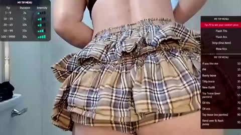 misshannaho online show from November 12, 2025, 4:18 pm