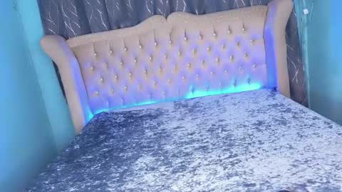 Snapshot of missionary_addiction_cumshot chatting on September 24, 2025, 11:30 pm im your queen steffie online show from September 24, 2025, 11:30 pm