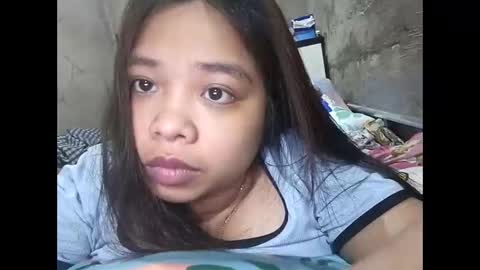 Missi online show from April 6, 2026, 10:27 am