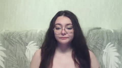 Snapshot of missis_mona chatting on December 9, 2024, 1:29 am missis mona online show from December 9, 2024, 1:29 am