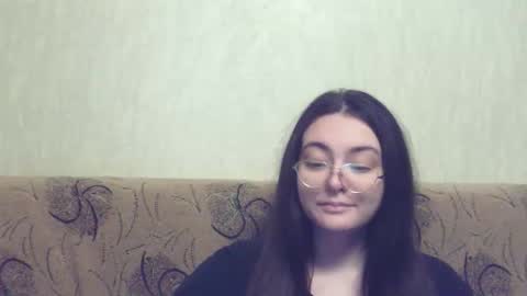 Snapshot of missis_mona chatting on December 14, 2025, 9:19 pm missis mona online show from December 14, 2025, 9:19 pm