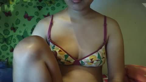 Snapshot of missjona08 chatting on February 4, 2026, 4:46 pm Jona online show from February 4, 2026, 4:46 pm