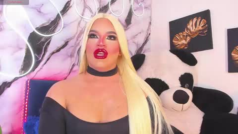 kassandra lazcano online show from May 23, 2026, 1:33 am