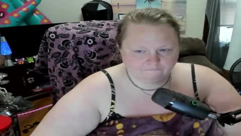 Snapshot of misskimberbbw chatting on November 16, 2025, 7:30 pm MissKimberBBW online show from November 16, 2025, 7:30 pm