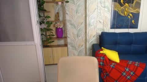 MissLaura online show from February 28, 2026, 6:03 am