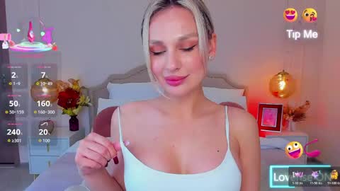 Snapshot of misslou_ chatting on May 15, 2026, 5:25 am Lou online show from May 15, 2026, 5:25 am