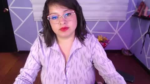 Miia online show from July 28, 2026, 6:20 pm