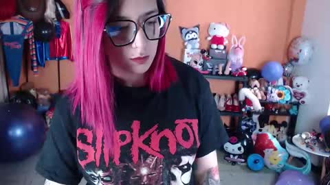 Snapshot of missmia2 chatting on September 25, 2025, 5:05 pm Miss Mia online show from September 25, 2025, 5:05 pm