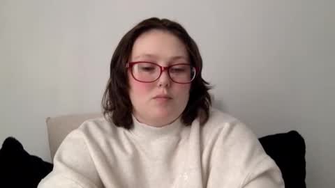 missmistressmal online show from March 8, 2026, 4:00 pm