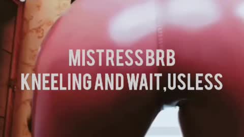 Snapshot of misspetitevenus chatting on October 5, 2025, 7:23 pm Miss Venus online show from October 5, 2025, 7:23 pm