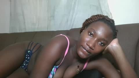 pretty gal online show from September 17, 2025, 7:10 am