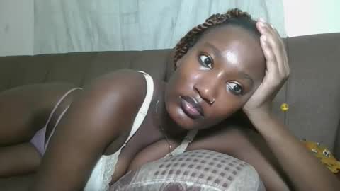 pretty gal online show from September 19, 2025, 11:22 am