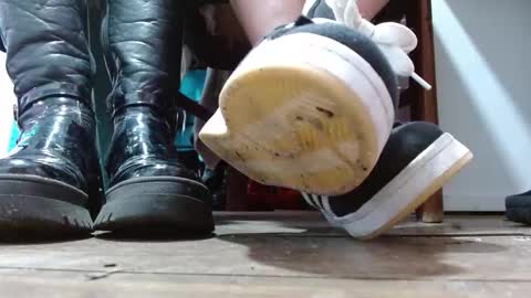 TELL ME MISS online show from February 11, 2026, 5:18 pm