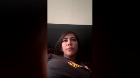 misssvelvet online show from February 9, 2026, 7:29 pm