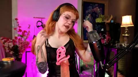 Snapshot of misstaco chatting on May 18, 2026, 8:03 pm Tacodeluxe online show from May 18, 2026, 8:03 pm