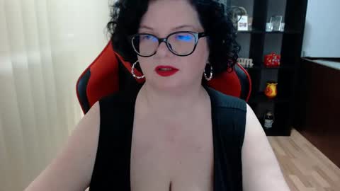 Snapshot of misstruble chatting on March 10, 2025, 7:10 am MissTruble online show from March 10, 2025, 7:10 am