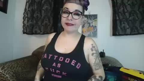 Missy Dee online show from November 27, 2025, 8:16 am