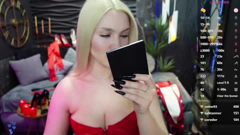 Snapshot of mistress_darsy chatting on February 20, 2025, 8:25 pm Darsy online show from February 20, 2025, 8:25 pm