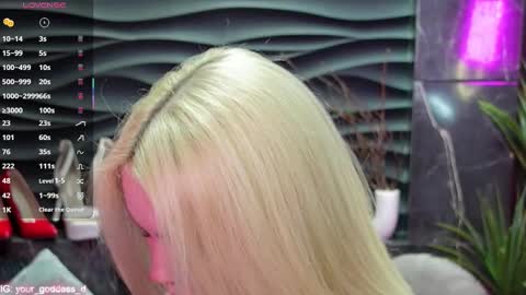 Snapshot of mistress_darsy chatting on March 3, 2025, 1:53 pm Darsy online show from March 3, 2025, 1:53 pm