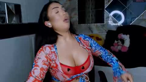 Snapshot of mistress_meryem chatting on October 14, 2025, 11:05 pm mistress_meryem online show from October 14, 2025, 11:05 pm