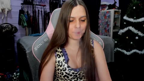 Dirty Priest and Ivi online show from December 25, 2024, 5:26 pm