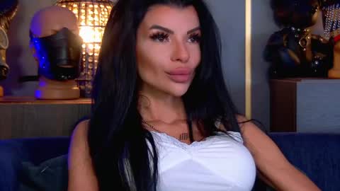Snapshot of mistresselenia chatting on May 29, 2026, 9:18 am Elenia online show from May 29, 2026, 9:18 am