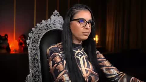 Snapshot of mistresskellykent chatting on June 14, 2026, 9:06 pm Mistress Kelly online show from June 14, 2026, 9:06 pm
