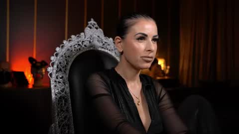 Snapshot of mistresskellykent chatting on June 28, 2026, 9:32 pm Mistress Kelly online show from June 28, 2026, 9:32 pm