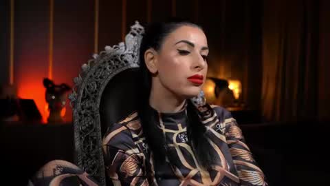 Snapshot of mistresskellykent chatting on July 12, 2026, 9:50 pm Mistress Kelly online show from July 12, 2026, 9:50 pm