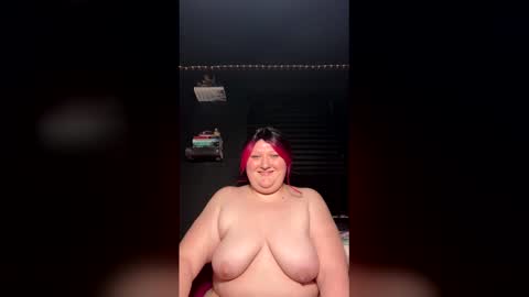 Snapshot of mistresslillie chatting on March 10, 2026, 2:16 am mistresslillie online show from March 10, 2026, 2:16 am