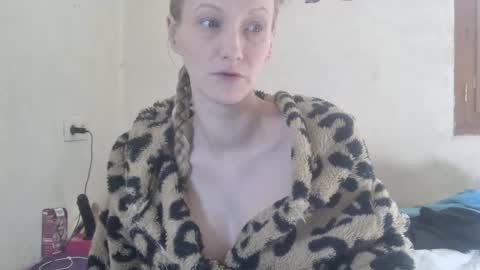 mistressmilly32 online show from February 7, 2026, 10:41 am