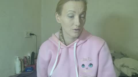 mistressmilly32 online show from February 27, 2026, 9:37 pm