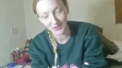 Snapshot of mistressmilly32 chatting on April 7, 2026, 8:15 am mistressmilly32 online show from April 7, 2026, 8:15 am