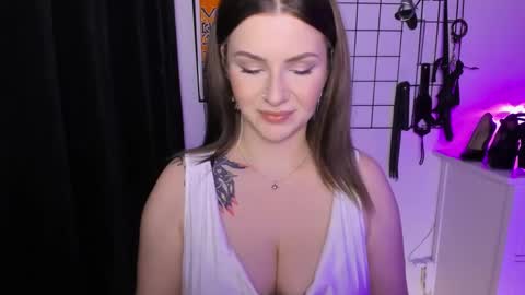 Snapshot of mistresssandy chatting on February 26, 2025, 9:58 pm SANDY online show from February 26, 2025, 9:58 pm