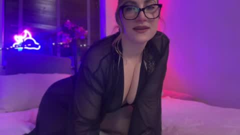 Snapshot of mistresssx chatting on November 5, 2025, 11:32 am Miss X online show from November 5, 2025, 11:32 am