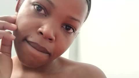 misty_shee online show from December 1, 2025, 5:45 am