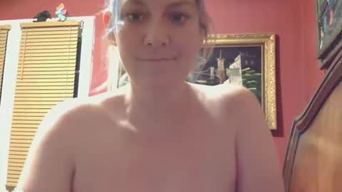 Snapshot of mistymountains96 chatting on March 7, 2026, 6:43 am Misty Mountains online show from March 7, 2026, 6:43 am