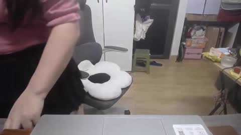 Misumiko96 online show from December 23, 2025, 7:39 am